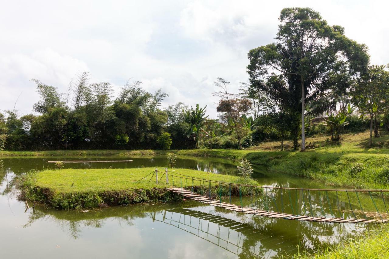 Reddoorz Plus At Grand Yustik Sukabumi Exteriör bild